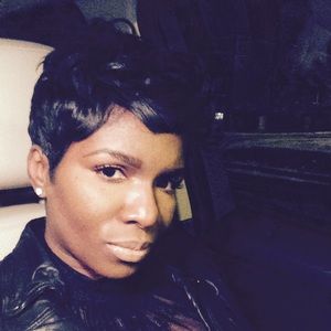 Meet your Posher, Gia